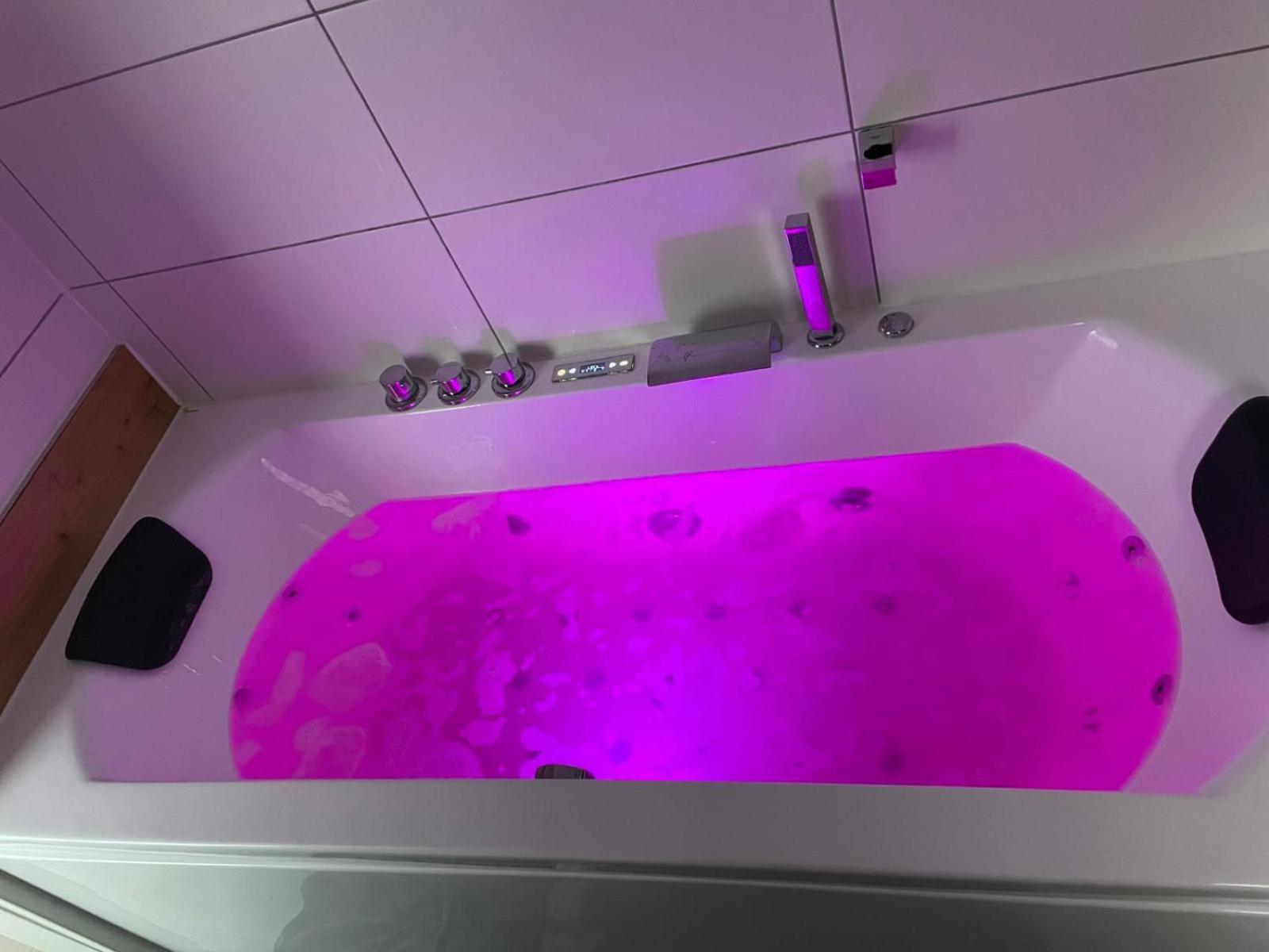 Ferienstueble Im Zabergaeu- Ferienwohnung Brackenheim エクステリア 写真